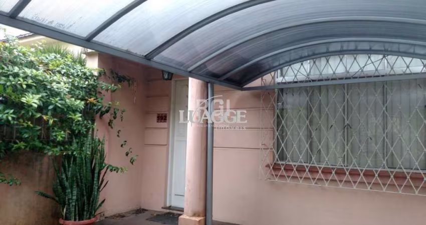 Casa para Venda - 140m², 3 dormitórios, 3 vagas - Santo Antonio