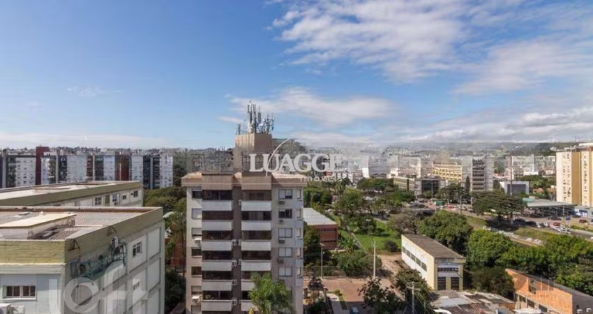 Apartamento com 79.59 m² privativos, com 2 dormitórios sendo 1 suíte, 2 elevadores, 2 vagas de garagens, à venda no bairro Menino Deus