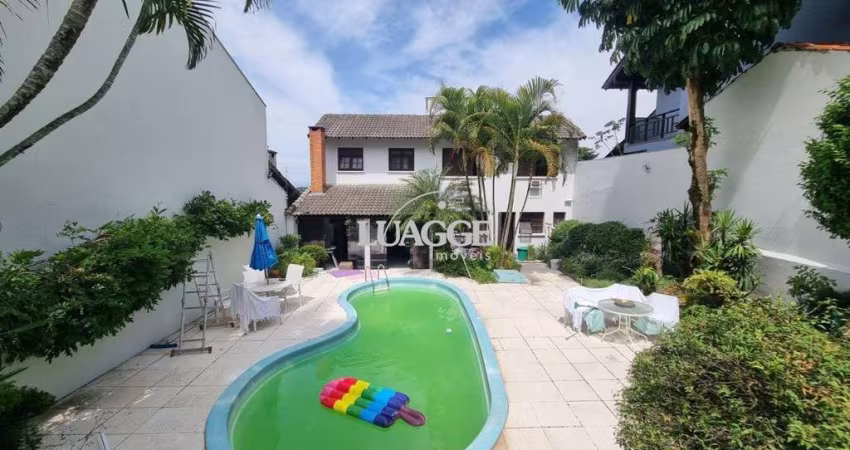 Casa Bairro Jardim Isabel/ Amplo Pátio / Piscina / 3 Dormitórios