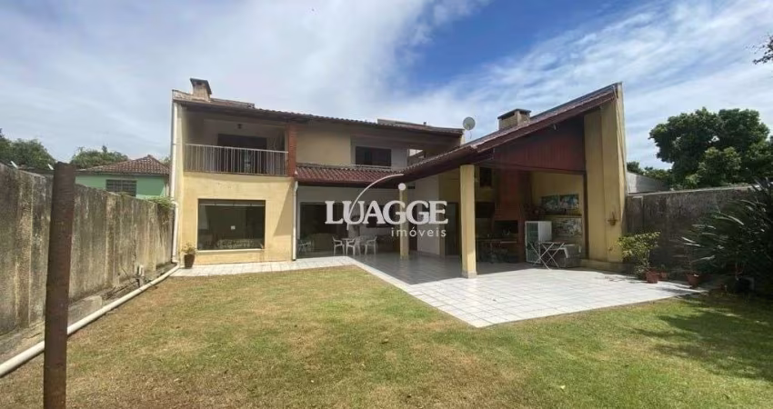 Casa em Jardim do Salso