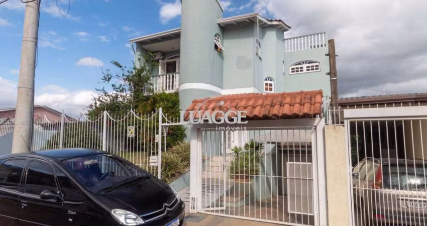 Casa para Venda - 250m², 3 dormitórios, sendo 2 suites, Partenon