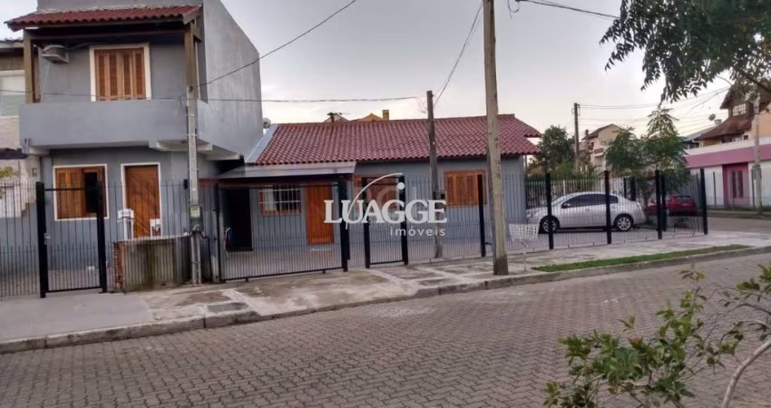 Casa com 5 quartos, 1 suíte, 4 vagas de garagem, no bairro Aberta dos Morras, Porto Alegre/RS