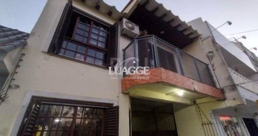 Casa para Venda - 299m², 4 dormitórios, 2 vagas - Santana