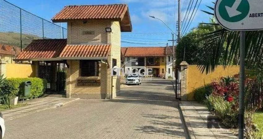 Casa de Condomínio em Hípica