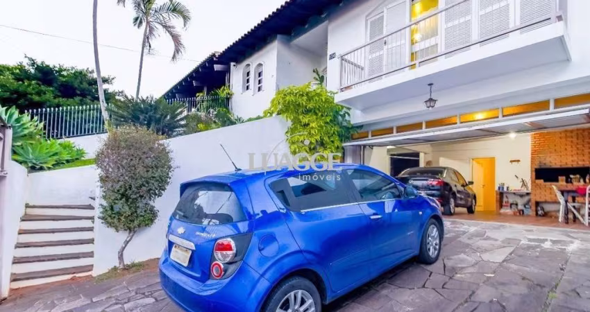 Casa para Venda - 249m², 5 dormitórios, sendo 1 suites, 4 vagas - Chácara das Pedras