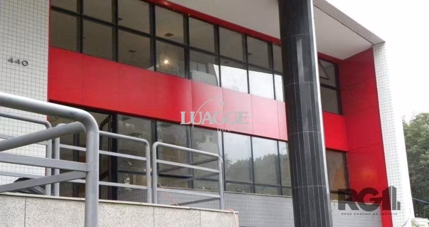 Loja com 113m² de área privativa no Bairro Três Figueiras