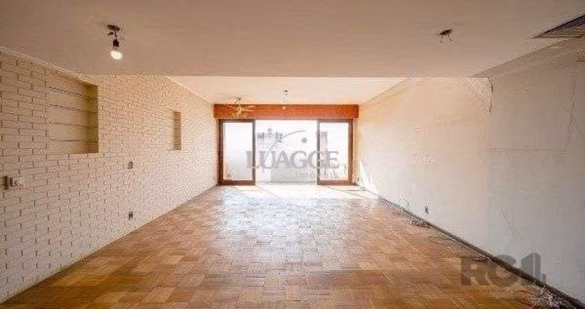 Apartamento 3 Quartos com Vista, Suíte, Sacada e 2 Vagas no Moinhos de Vento- 193m²
