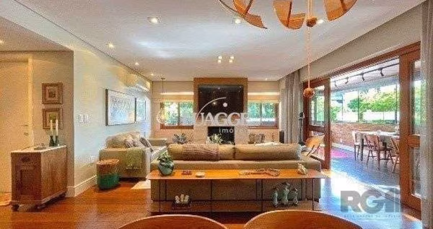 Apartamento de 200m², 4 quartos, 1 suíte e 4 vagas – Moinhos de Vento