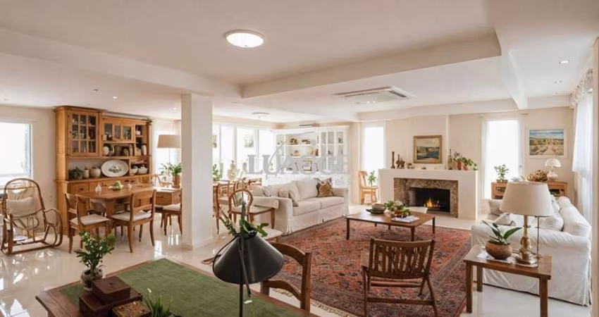 Vende-se ampla cobertura com 3 suítes, 3 vagas e 261 m² - Bela Vista