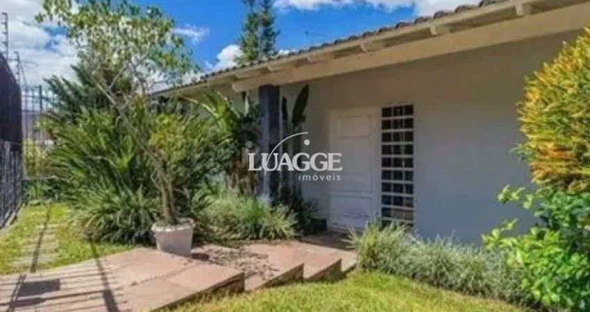 Casa 3d com suíte, bairro três figueira