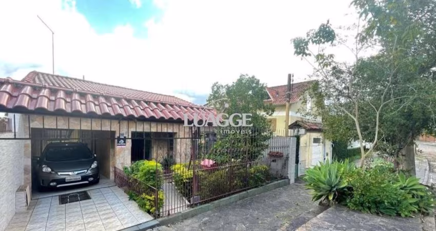 Casa semi mobiliada com 3 dormitórios no Bairro Jardim Floresta