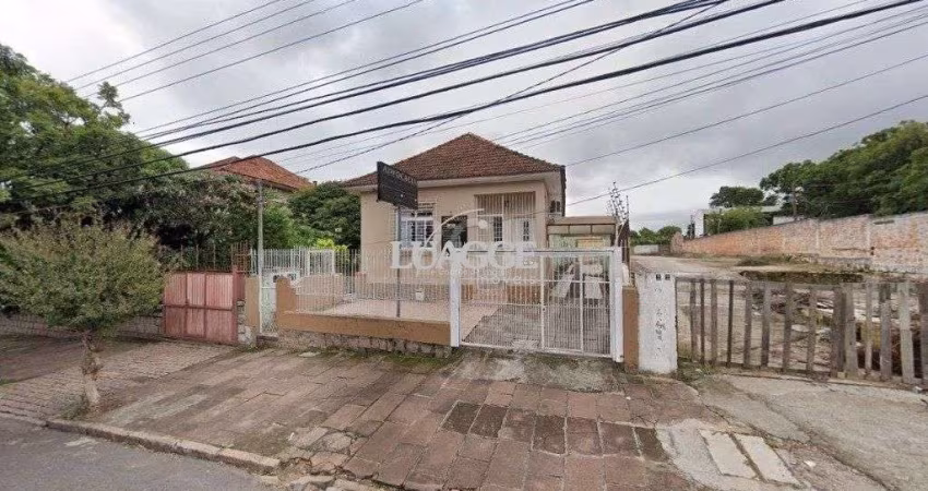 Casa para Venda - 200m², 8 dormitórios, 5 vagas - Teresópolis
