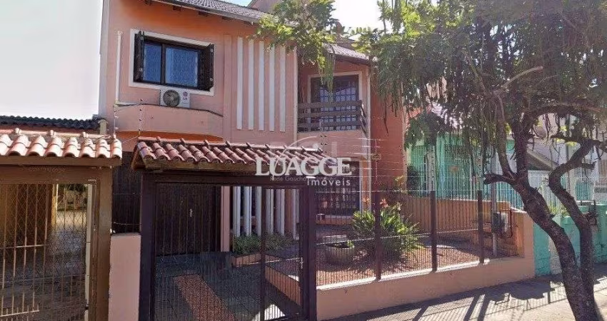 Casa para Venda - 316m², 3 dormitórios, sendo 1 suites, 2 vagas - Cavalhada