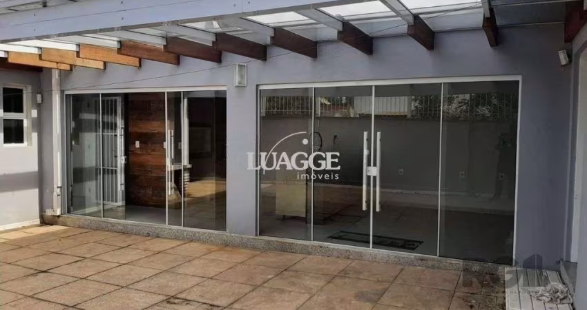 Casa com 4 dormitórios no bairro sarandi