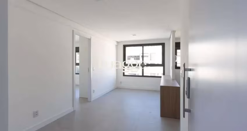 Apartamento 1 dormitório sendo suíte semi - mobiliado
