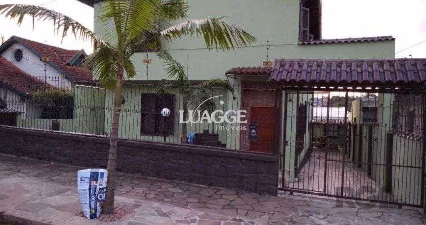 Prédio residencial de 338m² com 4 apartamentos independentes no bairro Santa Tereza