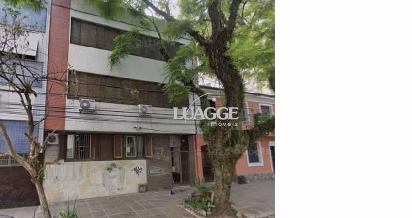Cobertura no bairro Farroupilha / Bom Fim de 4 dormitórios com pátio