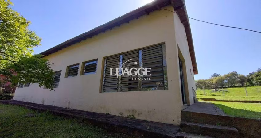 CASA RESIDENCIAL PARA LOCAÇÃO NO BAIRRO HÍPICA - PISO CERÂMICO - 04 QUARTOS SENDO 01 SUÍTE - PÁTIO