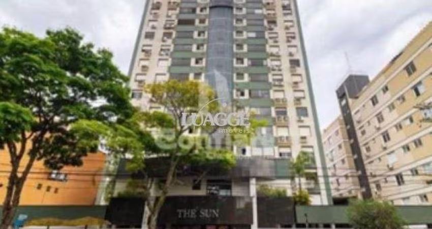Apartamento 2 dormitórios, 2 vagas, elevado Centro Histórico