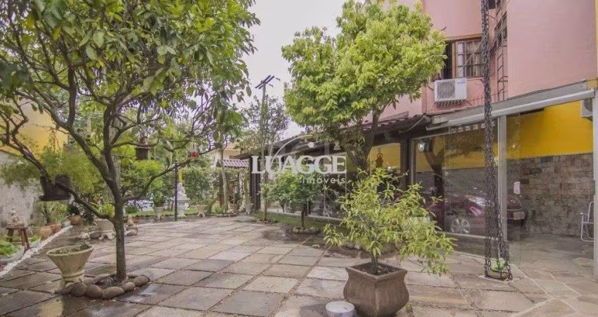 Casa para Venda - 252m², 3 dormitórios, sendo 1 suites, 3 vagas - Parque Santa Fé