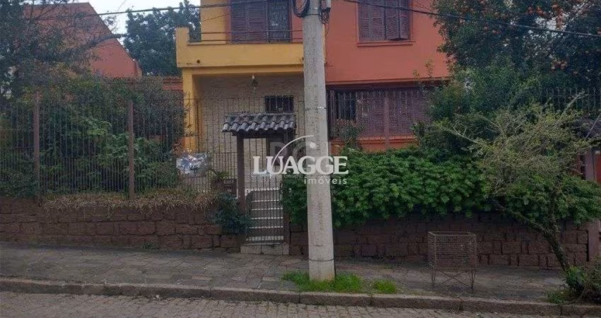 Casa para Venda - 220m², 3 dormitórios, 4 vagas - Teresópolis