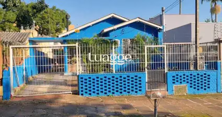 Casa com 3 quartos à venda na Rua Tamandaré, 378, Camaquã, Porto Alegre