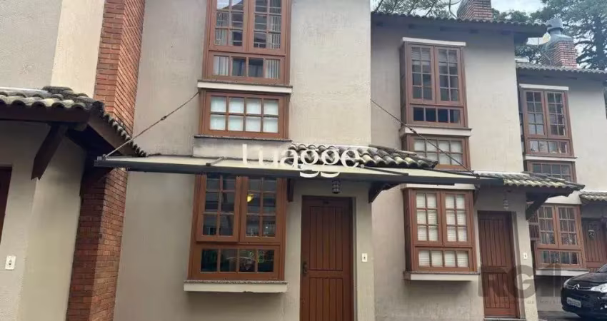 Sobrado de alvenaria em condominio no bairro nobre de gramado
