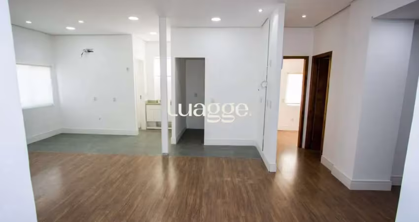 Casa comercial com aproximadamente 157m² privativos