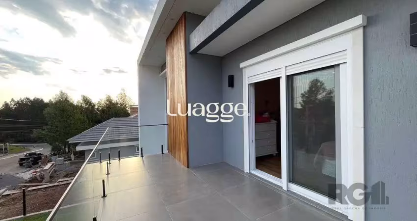 Linda casa ampla com 3 suítes construída recentemente em condomínio no bairro nobre de gramado