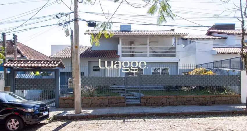 Casa 3 dormitórios no bairro tristeza com 2 vagas de garagem