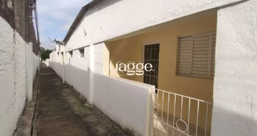 Casa com 3 quartos para alugar na Rua Coronel Neves, 511, Medianeira, Porto Alegre