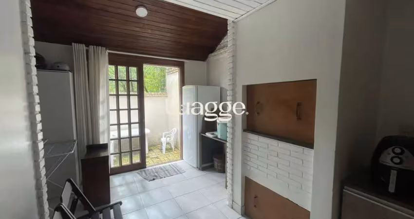 Casa em condomínio fechado com 2 quartos para alugar na Avenida da Cavalhada, 6100, Cavalhada, Porto Alegre
