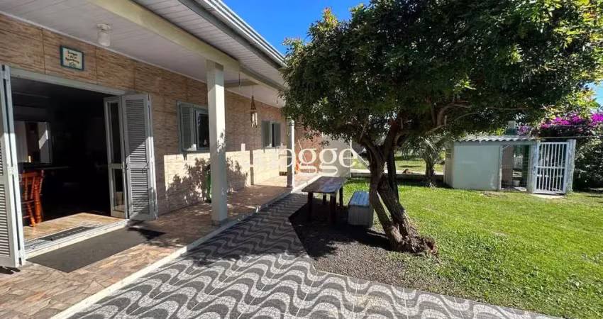 Casa reformada , 4 dormitorios , churrasqueira , desocupada
