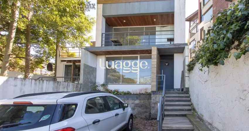 Ampla casa com vista para o guaíba e área de lazer completa!