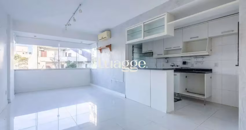 Apartamento 2 dormitórios com 1 suíte com 73m e vaga dupla