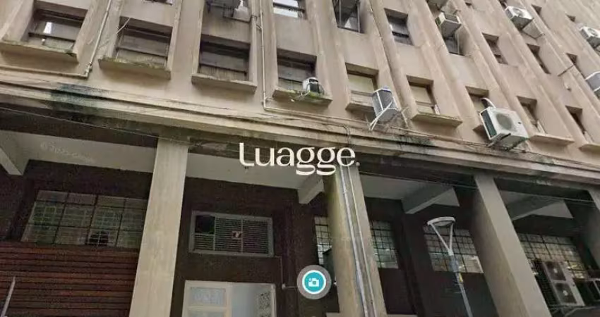 Excelente andar inteiro disponível para locação no coração do centro histórico