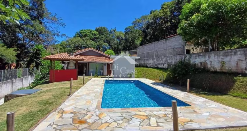 Casa estilo chácara  com 3 quartos à Venda, Cachoeira - Atibaia