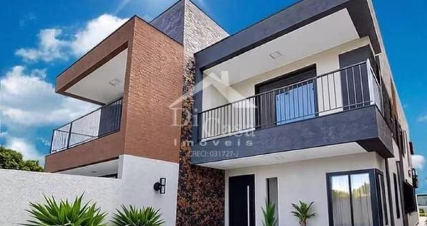 Linda Casa no Jardim dos Pinheiros com 3 suítes e 4 vagas de garagem à venda