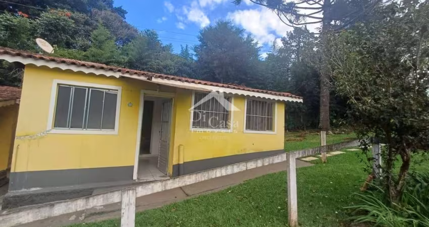 Edícula em condomínio fechado