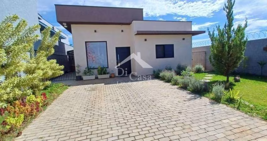 Linda Casa Térrea com 3 Quartos, Suíte e Edícula à Venda em Atibaia