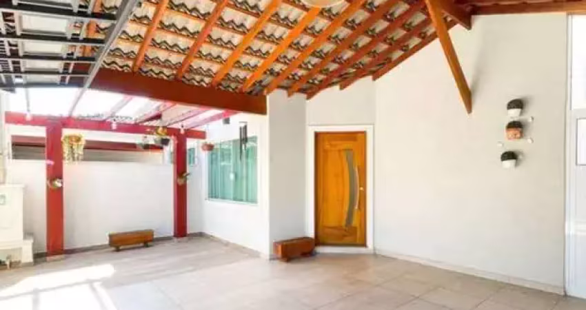Linda casa térrea com piscina e 3 suítes em atibaia – 200m² de conforto