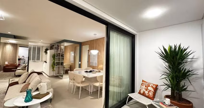 Apartamento com 2 quartos, sendo 2 suítes à venda, 80 m² localizado no centro de florianópolis/sc