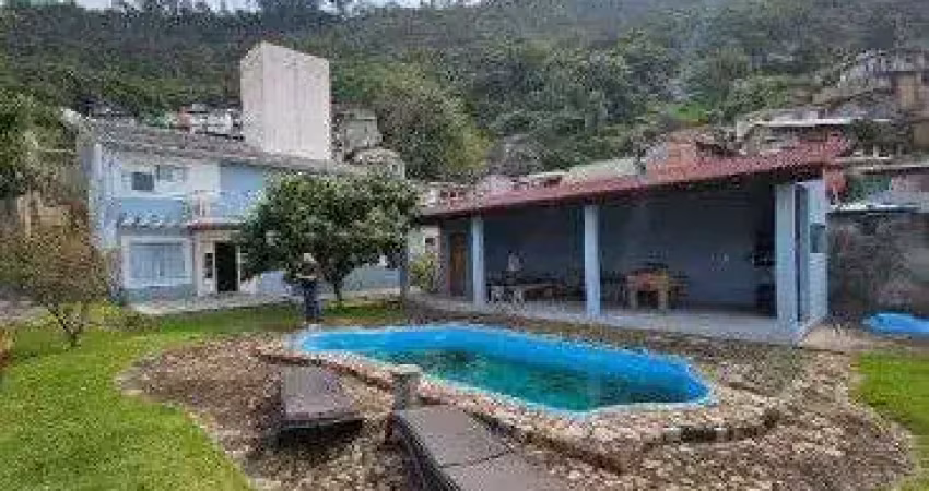 Casa no bairro da trindade em terreno amplo de 1272m²
