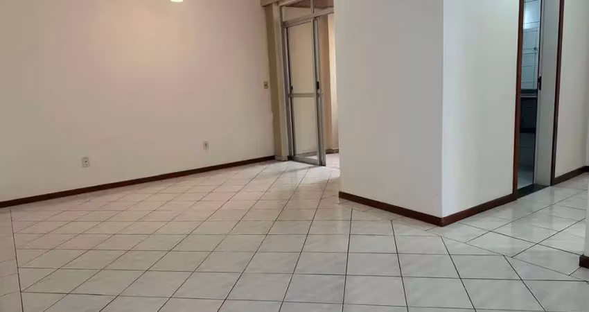 Apartamento 2 quartos e com 1 vaga coberta no bairro campinas em são josé