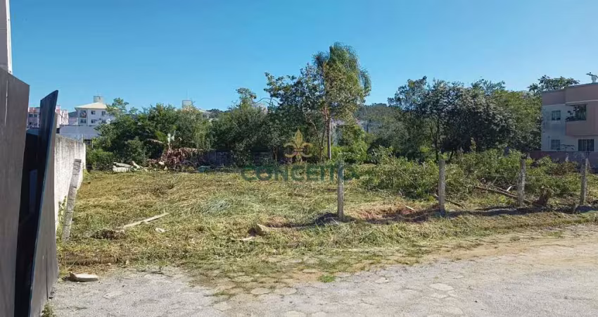 Terreno à venda na Rua Arthur de Brito, 21, Aririu, Palhoça