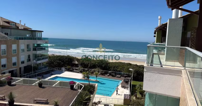 Cobertura de 4 suítes, pé na areia, alto padrão na praia do santinho