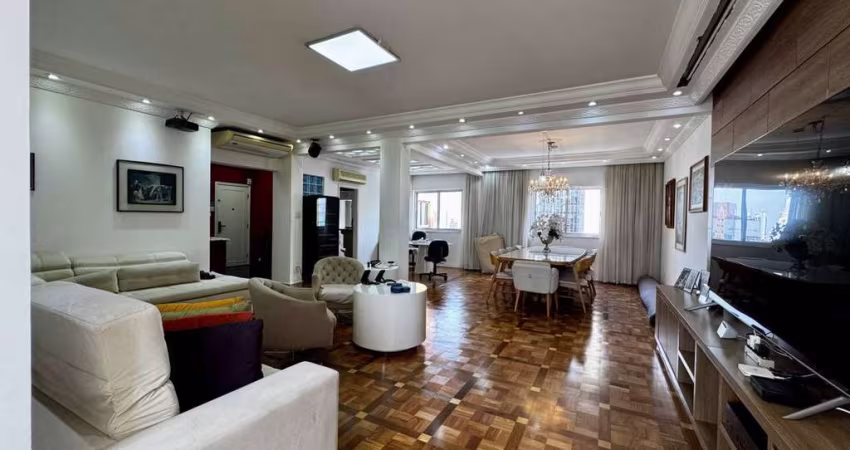 Apartamento com 200m², 3 dormitórios (1 suíte) e 2 vagas demarcadas a venda no Bela Vista, São Paulo