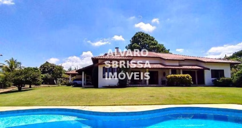 Chácara com piscina e 3 suítes no Condomínio Chácaras Flórida em Itu SP. Área com 2.173m2 de terreno. 400m2 de área construida.