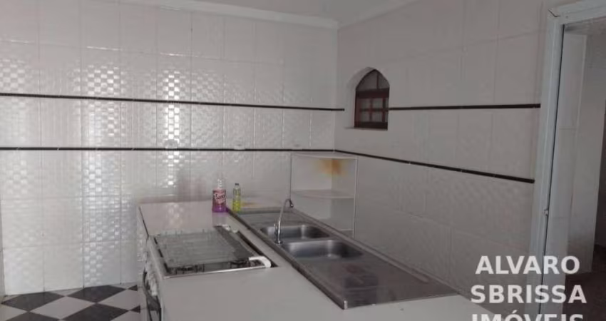 Casa estilo sobrado com dois dormitórios sendo uma suíte e três salas a venda no Jardim Paraiso I em Itu SP
