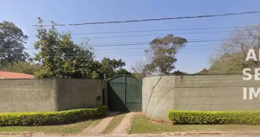 Chácara à venda com 10.000 m2  casa sede, casa de caseiro e piscina em Itu SP
